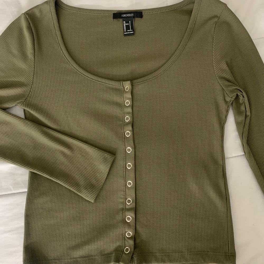 Olive green top!